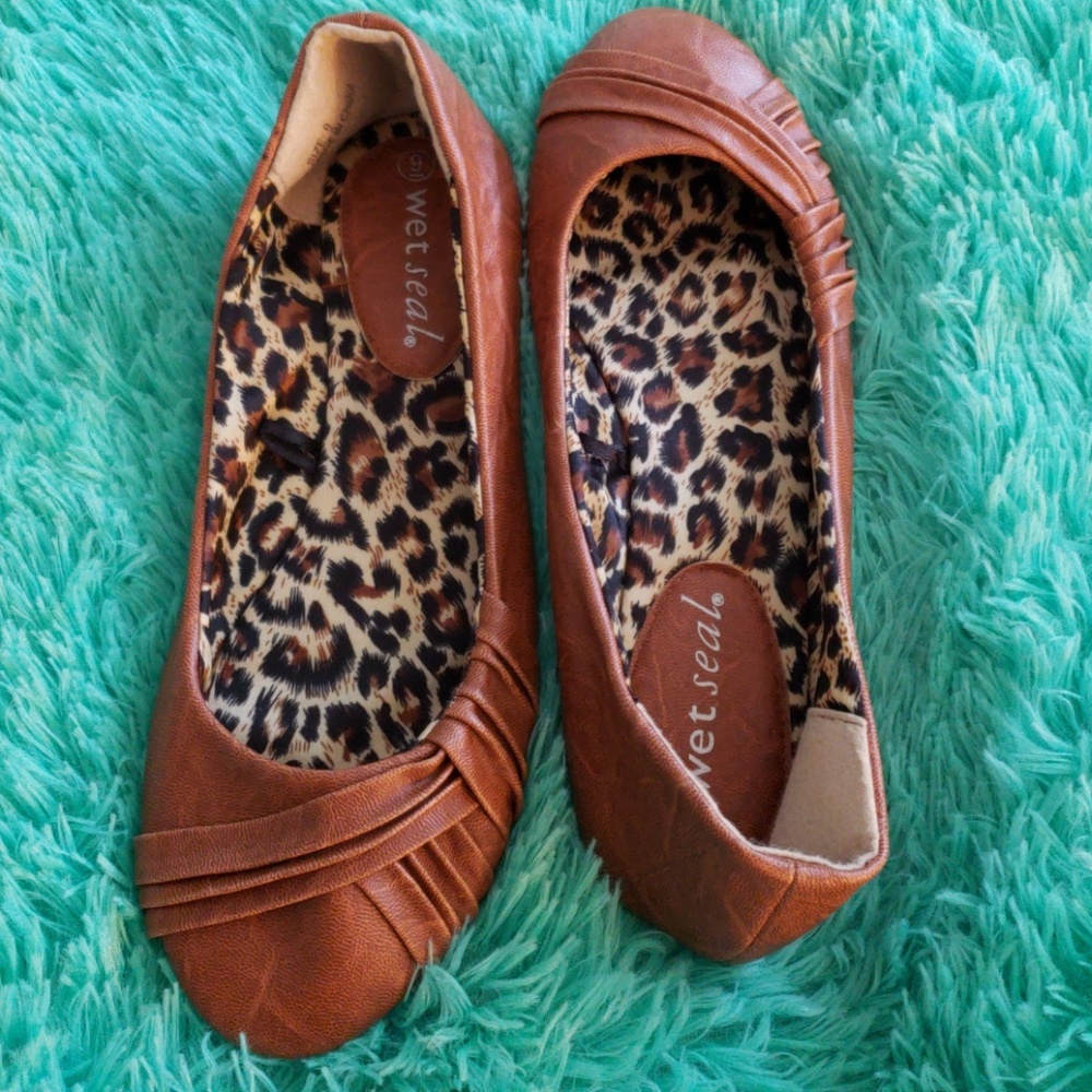 Wet seal flats size 9